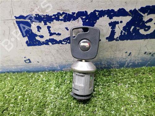 Used Switch FORD TOURNEO CONNECT 1.8 TDCi (90 hp) 31900120