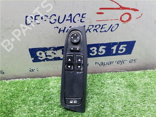 Used Left front window switch FIAT STILO (192_) 1.6 16V (192_XB1A) (103 hp) 31898943