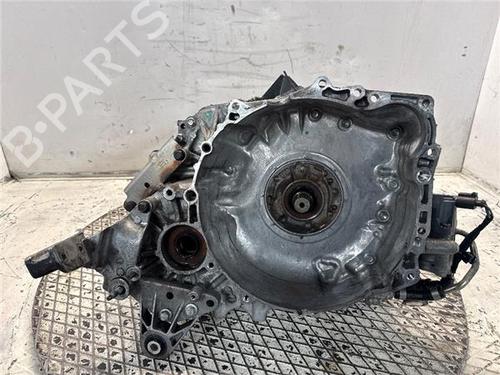 Used Gearbox VOLVO V60 I (155) D5 Hybrid AWD (230 hp) 32821365