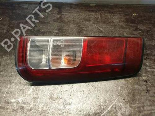 Feu arrière droit SUZUKI IGNIS I (FH) 1.3 (HV51, HX51, RG413) (83 hp) 31891038