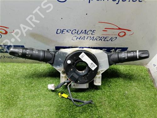 Used Switch NISSAN ALMERA II (N16) 1.5 (98 hp) 31898400