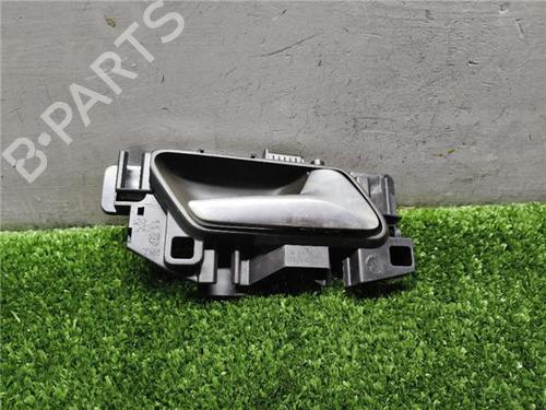 Used Front right interior door handle Front right interior door handle PEUGEOT 3008 II SUV (MC_, MR_, MJ_, M4_) 1.2 THP/ PureTech 130 (MRHNSM, MRHNSU, MRHNSJ, MRHNYW,... (131 hp) 34456395 34456395