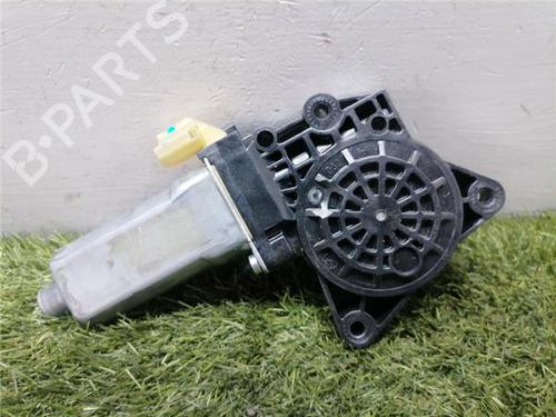 Used Left rear window motor Left rear window motor KIA CARENS III MPV (UN) 2.0 CRDi 140 (140 hp) 33248500 33248500