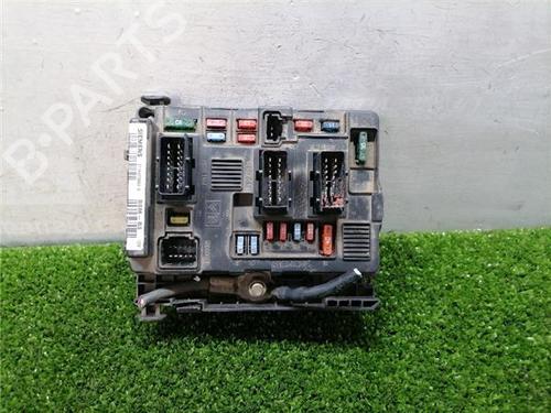 Used Fuse box CITROËN C5 I (DC_) 2.0 HDi (DCRHZB, DCRHZE) (109 hp) 32486502