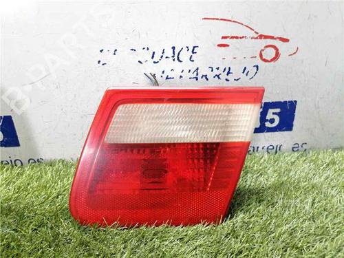 Feu arrière droit BMW 3 Touring (E46) 320 d (136 hp) 31894109