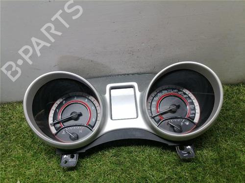 Used Instrument cluster FIAT FREEMONT (345_) 2.0 JTD (140 hp) 31901391