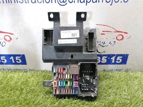 fuse-box-kia-carnival-grand-carnival-iii-vq-2005-2006-2007-2008-2009-2010-2011-2012-2013-2014-2015-31890699 main image