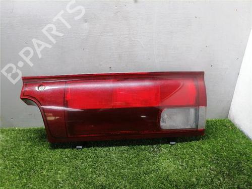 Høyre baklys TOYOTA PREVIA I (_R1_, _R2_) 2.4 (TCR11_, TCR10_, TCR10R, TCR11R) (132 hp) 32129042