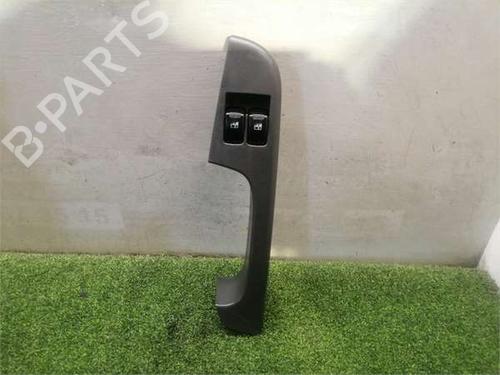 Used Left front window switch Left front window switch CHEVROLET AVEO / KALOS Hatchback (T200) 1.2 (72 hp) 40285931 40285931