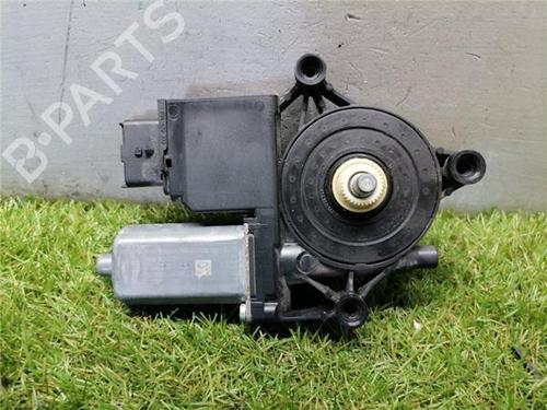 Left front window motor PEUGEOT EXPERT Van (V_) 1.6 BlueHDi 95 | BP31911479E21