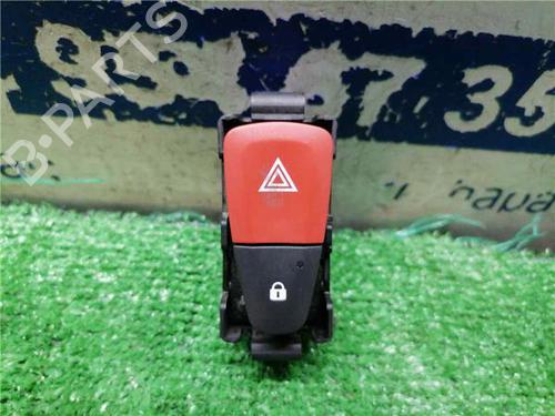 Bouton de warning RENAULT MEGANE II (BM0/1_, CM0/1_) 1.5 dCi (BM1F, CM1F) (86 hp) 31899287