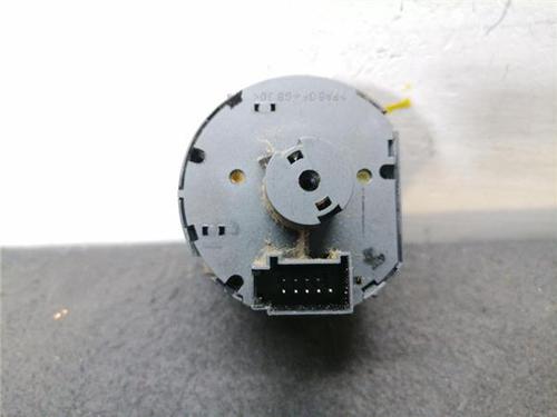 Headlight switch VW CADDY III MPV (2KB, 2KJ, 2CB, 2CJ) 2.0 SDI | BP34426773I24 - Image 2