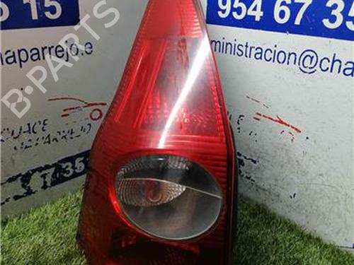 Feu arrière gauche RENAULT MEGANE II Estate (KM0/1_) 1.9 dCi (KMRG, KM1G, KM0G, KM2C) (120 hp) 31894042