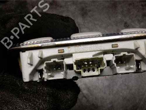 Plafoniera interna LANCIA PHEDRA (179_) 2.2 JTD (179AXC1A) (128 hp) 31895736