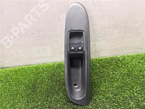 Used Left front window switch Left front window switch RENAULT CLIO II Hatchback Van (SB0/1/2_) 1.5 dCi (SB07) (65 hp) 33058506 33058506