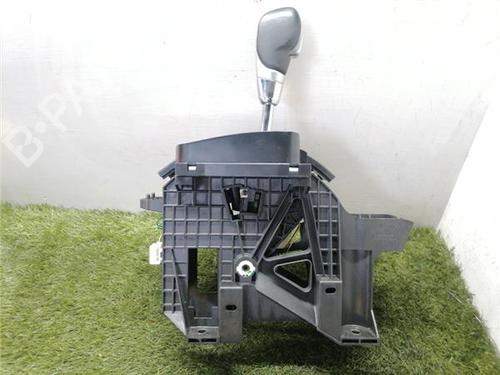 Used Gear lever RENAULT KADJAR (HA_, HL_) 1.2 TCe 130 (HLMR) (130 hp) 31890812