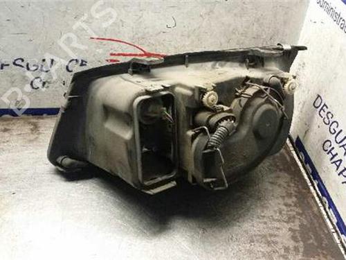 Right headlight VW BORA I (1J2) 1.6 | BP31889423C29