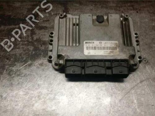 Used Electronic module RENAULT SCÉNIC II (JM0/1_) 1.9 dCi (JM0G, JM12, JM1G, JM2C) (120 hp) 31889188