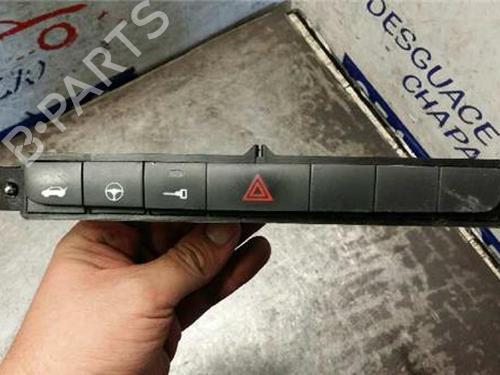 Used Warning switch FIAT PUNTO EVO (199_) 1.3 D Multijet (199AXC1A, 199BXC1A, 199AXT1A, 199BXT1A) (75 hp) 31895741