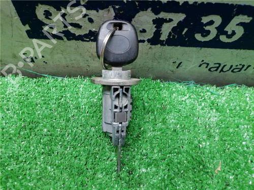 Switch TOYOTA COROLLA (_E12_) 2.0 D-4D (CDE120R, CDE120L_) | BP31899288I30