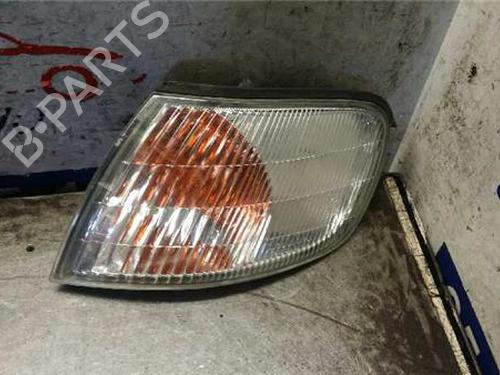 Used Left headlight NISSAN ALMERA I (N15) 2.0 D (75 hp) 31889388