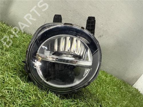 Feu de brouillard avant droit BMW 1 (F21) 116 d (116 hp) 31890878