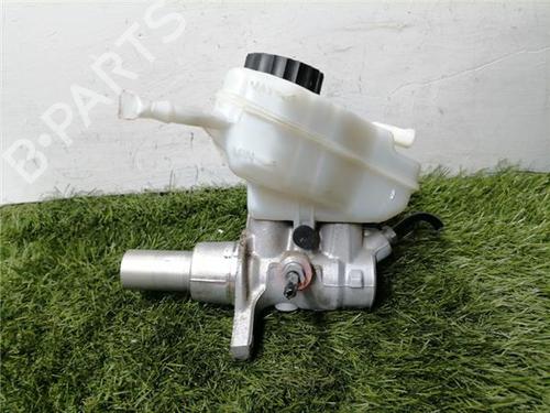 Used Brake master cylinder MERCEDES-BENZ C-CLASS Coupe (C205) C 220 d 4-matic (205.315) (194 hp) 31894231