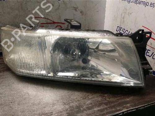 Phare droit MITSUBISHI SPACE WAGON (N9_W, N8_W) 2.4 GDI (N84W) (150 hp) 31889197