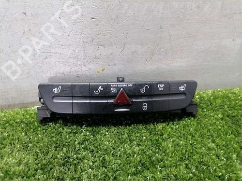warning-switch-mercedes-benz-e-class-w211-2002-2003-2004-2005-2006-2007-2008-2009-37061947 main image