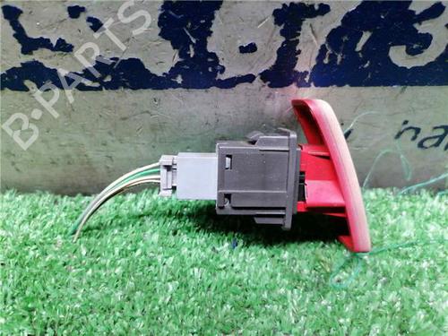Warning switch TOYOTA AURIS (_E15_) 1.4 D-4D (NDE150_, NDE150R) | BP31899376I22
