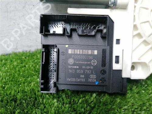 Right front window motor VW PASSAT B6 (3C2) 2.0 TDI | BP32354200E20