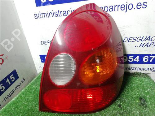 Feu arrière droit TOYOTA COROLLA (_E11_) 1.6 16V (ZZE112_, ZZE112R) (110 hp) 31892160