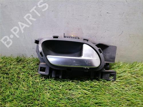 Used Rear right interior door handle Rear right interior door handle PEUGEOT 508 I (8D_) 1.6 HDi (112 hp) 32690140 32690140