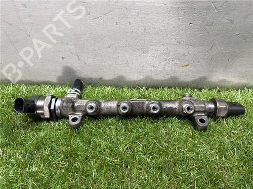 Rail D'Injecteurs VW GOLF VII (5G1, BQ1, BE1, BE2) 2.0 GTD (184 hp) 31935384