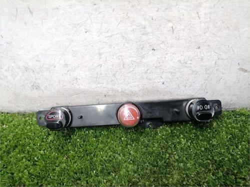 Used Warning switch Warning switch ABARTH 500 / 595 / 695 1.4 (312.AXF1A, 312.AXD1A) (140 hp) 36453101 36453101
