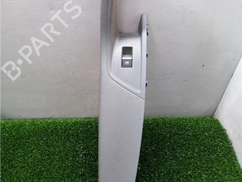 Used Right rear window switch AUDI A4 B9 Avant (8W5, 8WD) 2.0 TDI quattro (150 hp) 32200215