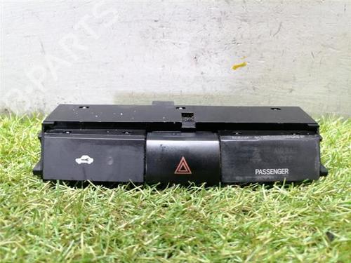 Used Warning switch Warning switch TOYOTA COROLLA Verso (ZER_, ZZE12_, R1_) 2.2 D-4D (AUR10_, AUR10R) (177 hp) 35747273 35747273
