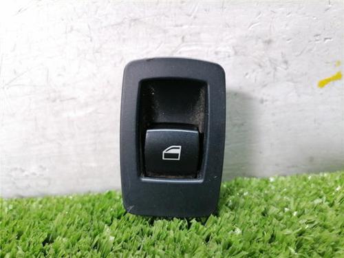 Pulsantiera posteriore destra BMW 3 (E90) 320 d (163 hp) 33221733