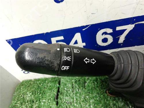 Switch CHEVROLET REZZO MPV (U100) 1.6 | BP31896946I30