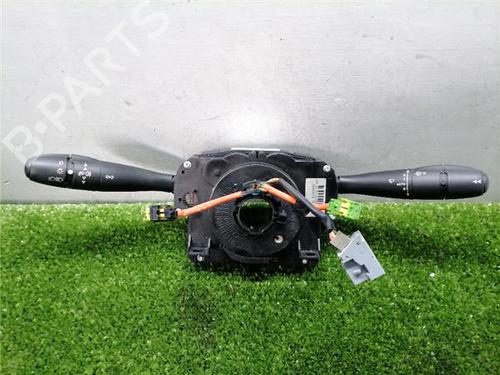 Used Switch Switch PEUGEOT 407 (6D_) 2.0 (6DRFNB, 6DRFNE) (136 hp) 33835556 33835556