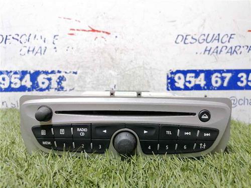 Used Radio Radio RENAULT MEGANE II (BM0/1_, CM0/1_) 1.5 dCi (BM1E, CM1E) (106 hp) 31900752 31900752
