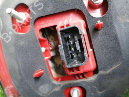 Right taillight VW PASSAT B6 (3C2) 2.0 TDI | BP36146660C35 - Image 4