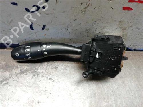 switch-kia-ceed-hatchback-ed-2006-2007-2008-2009-2010-2011-2012-31896394 main image