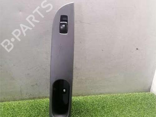 Used Right front window switch Right front window switch 38313479 38313479