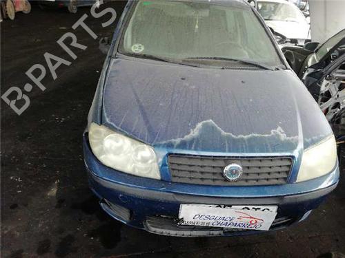 Brugte FIAT PUNTO (188_) 1.2 60 (188.030, .050, .130, .150, .230, .250) (60 hp) 4410118