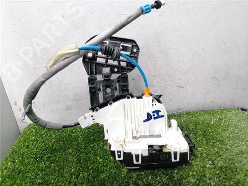 front-left-lock-mercedes-benz-cla-coupe-c117-2013-2014-2015-2016-2017-2018-2019-33278672 main image