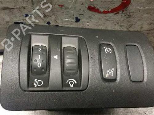 Used Switch RENAULT CLIO III (BR0/1, CR0/1) 1.5 dCi (BR0H, CR0H, CR1S, BR1S) (106 hp) 31895959