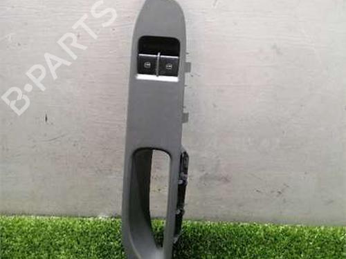 Venstre Foran elrute bryter Venstre Foran elrute bryter SEAT CORDOBA (6L2) 1.4 TDI (70 hp) 36028139 36028139