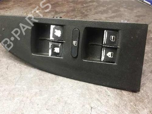 Used Left front window switch SEAT LEON (1P1) 1.9 TDI (105 hp) 31895077