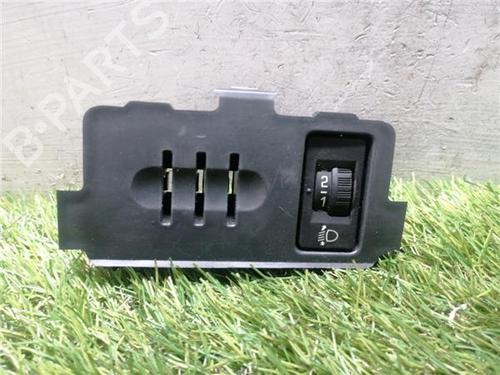 switch-peugeot-5008-0u_-0e_-2009-2010-2011-2012-2013-2014-2015-2016-2017-32821158 main image